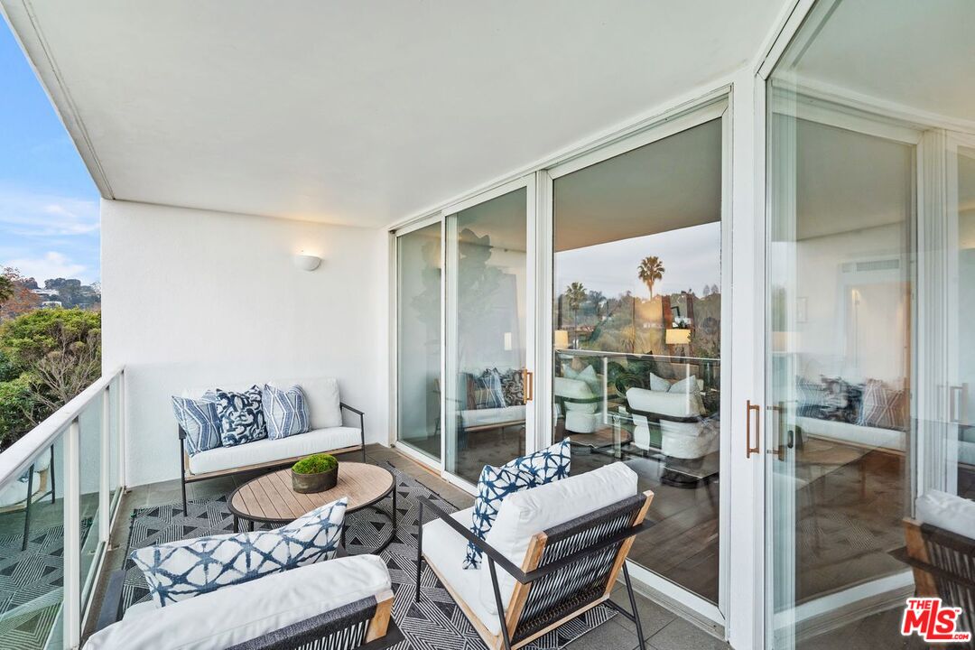 101 Ocean Ave #E501, Santa Monica, California, 90402, United States, 2 Bedrooms Bedrooms, ,2 BathroomsBathrooms,Residential,For Sale,101 Ocean Ave #E501,1616290
