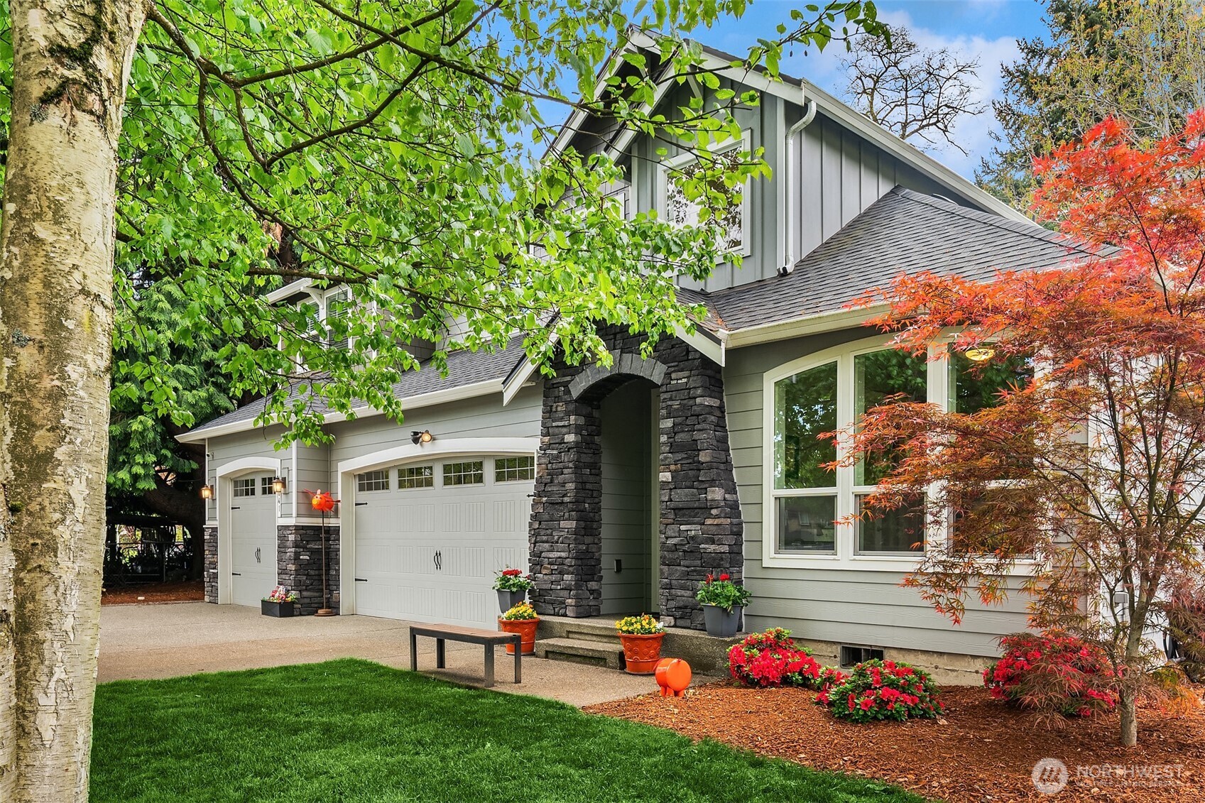 Seattle, Washington, 98178, United States, 4 Bedrooms Bedrooms, ,3 BathroomsBathrooms,Residential,For Sale,1793802