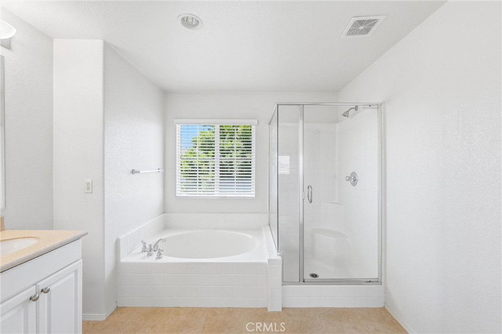 Hesperia, California, 92344, United States, 4 Bedrooms Bedrooms, ,3 BathroomsBathrooms,Residential,For Sale,2036953
