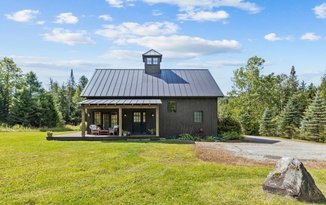Stowe, Vermont, 05672, United States, 4 Bedrooms Bedrooms, ,3 BathroomsBathrooms,Residential,For Sale,1939915
