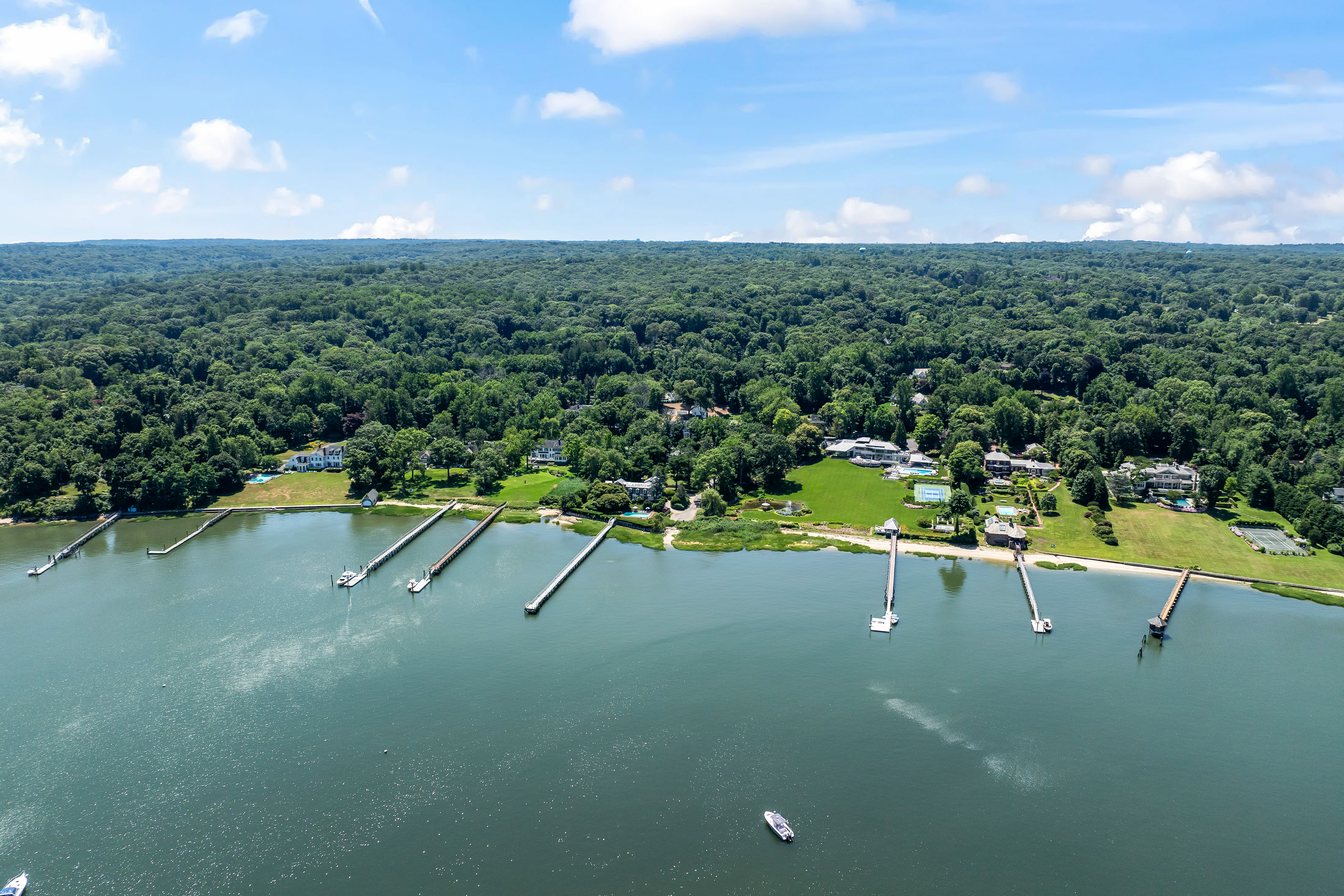 77 Cove Road, Oyster Bay, NY 11771 - 物件實景