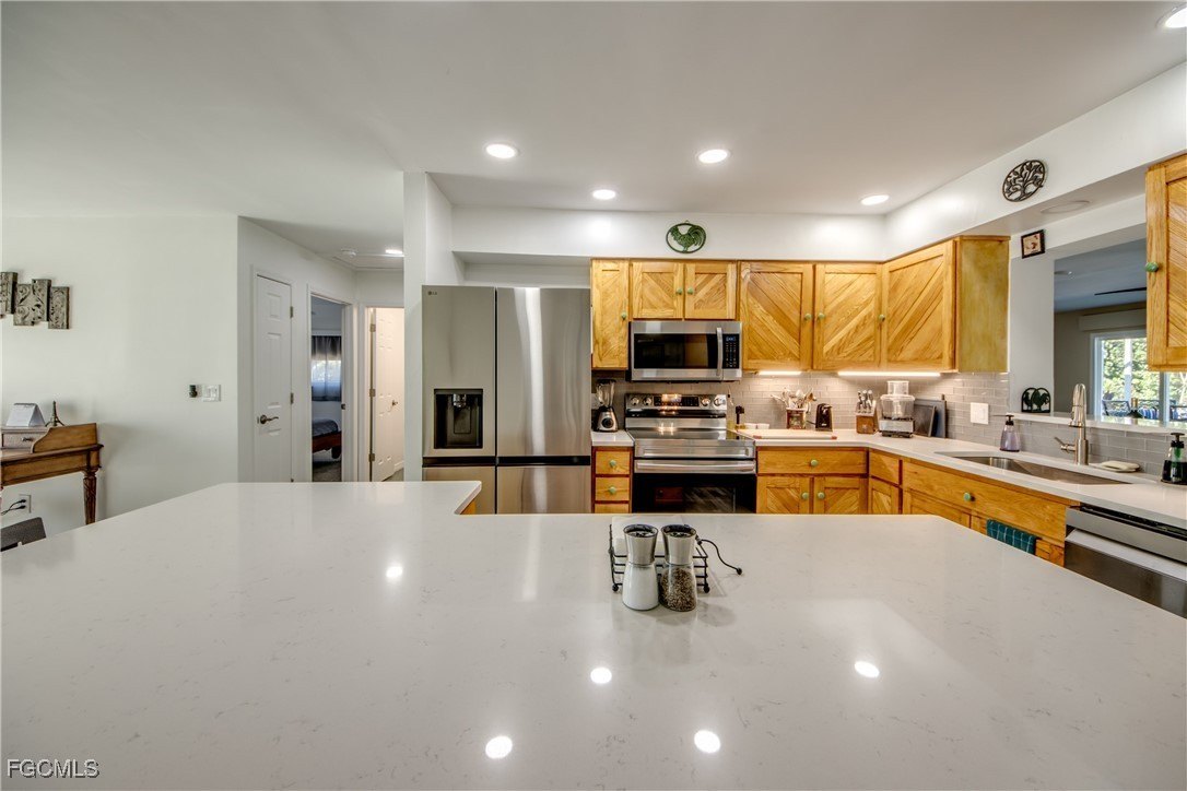 Fort Myers Beach, Florida, 33931, United States, 3 Bedrooms Bedrooms, ,2 BathroomsBathrooms,Residential,For Sale,1975143