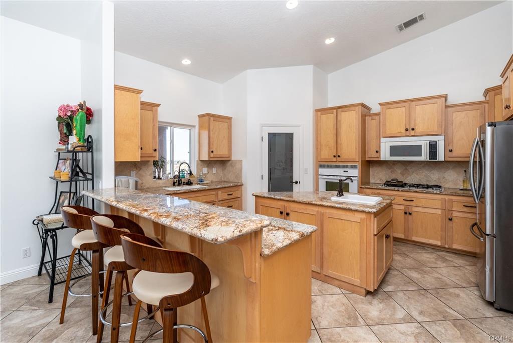 Pinon Hills, California, 92372, United States, 4 Bedrooms Bedrooms, ,3 BathroomsBathrooms,Residential,For Sale,1975870