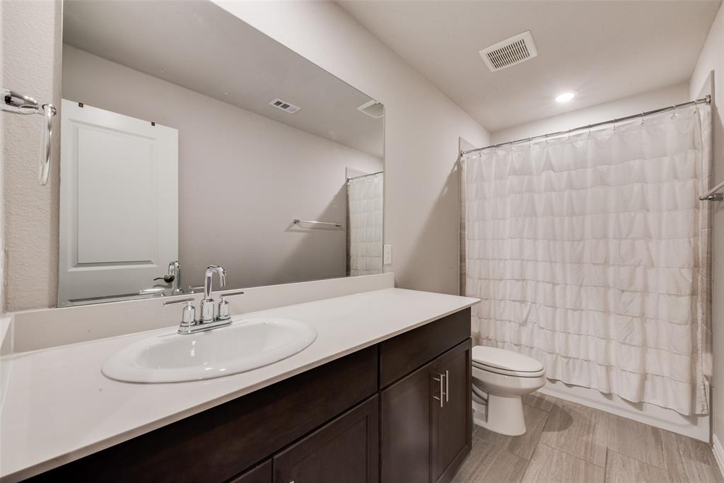 Melissa, Texas, 75454, United States, 4 Bedrooms Bedrooms, ,4 BathroomsBathrooms,Residential,For Sale,1900978