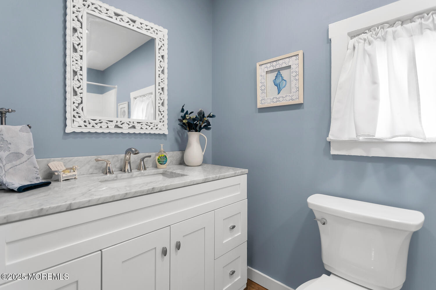 Belford, New Jersey, 07718, United States, 3 Bedrooms Bedrooms, ,2 BathroomsBathrooms,Residential,For Sale,1921068