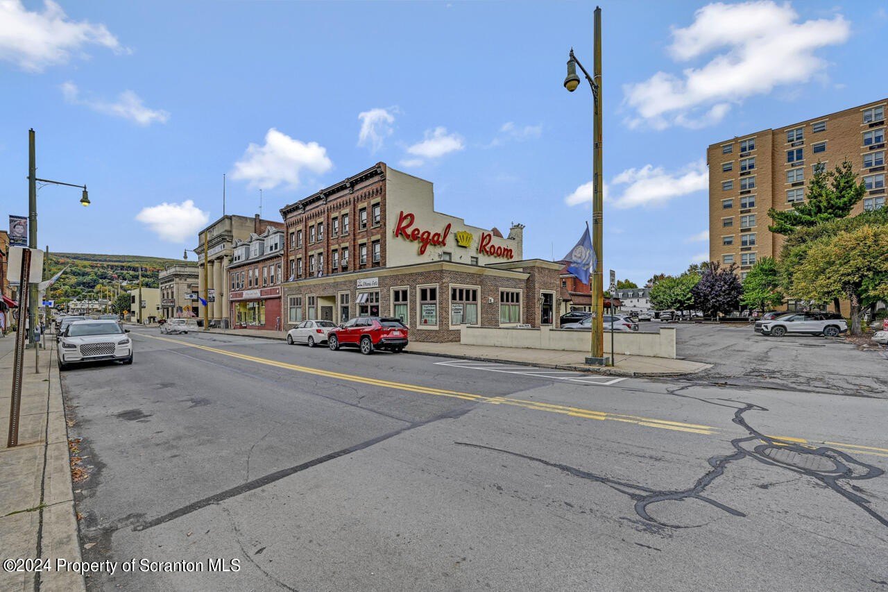 Olyphant, Pennsylvania, 18447, United States, ,Residential,For Sale,1996736