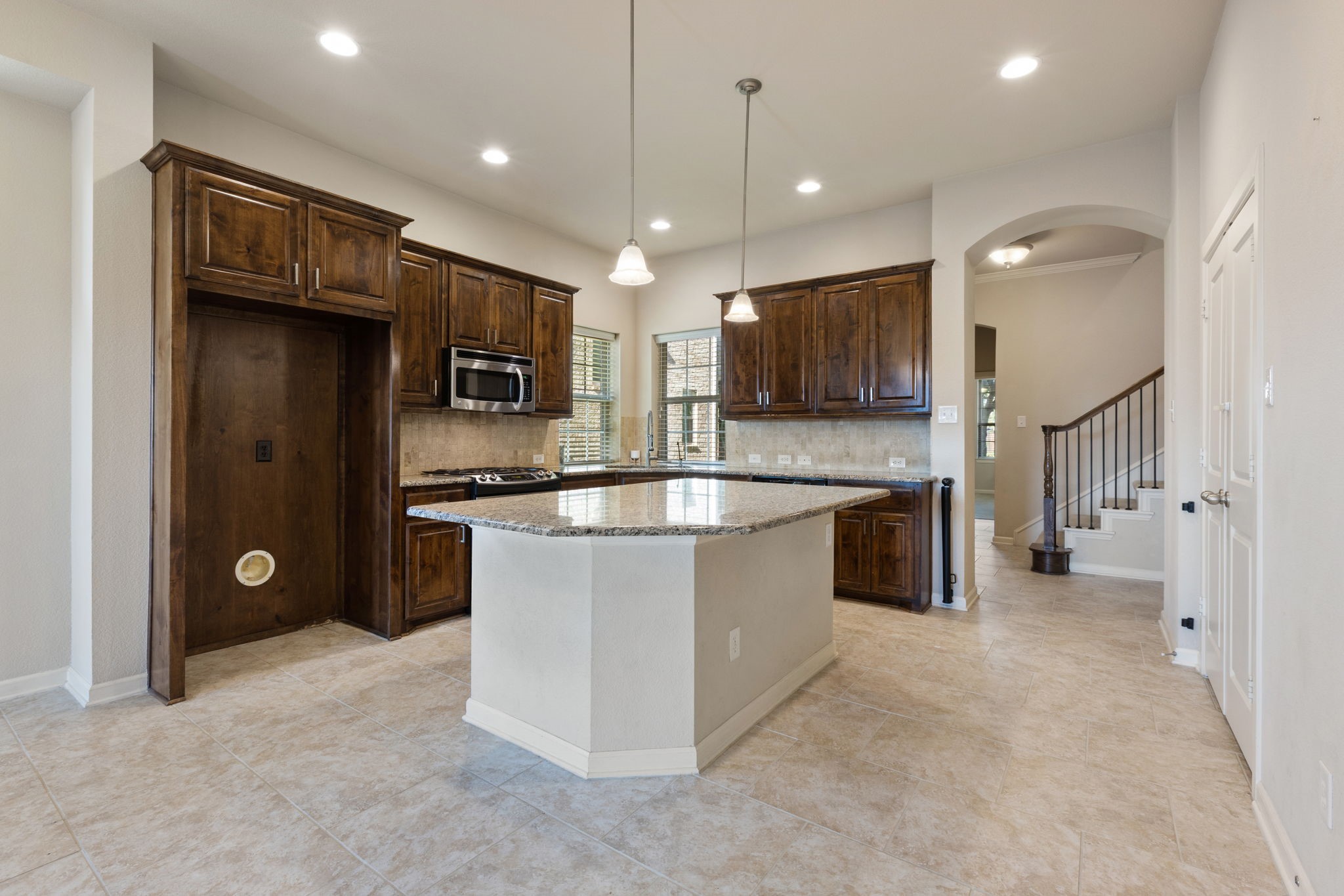 Lewisville, Texas, 75056, United States, 4 Bedrooms Bedrooms, ,3 BathroomsBathrooms,Residential,For Sale,1989126