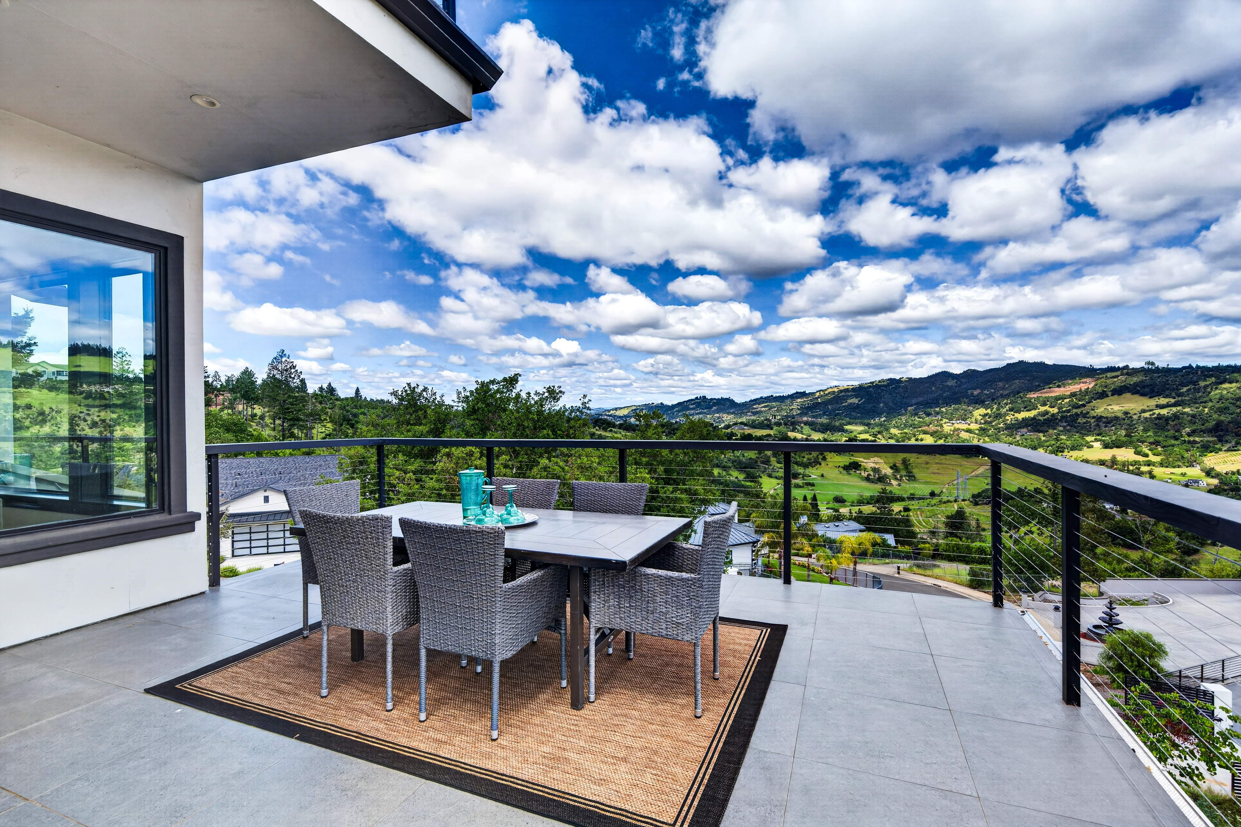  Stunning New Build - 物件實景