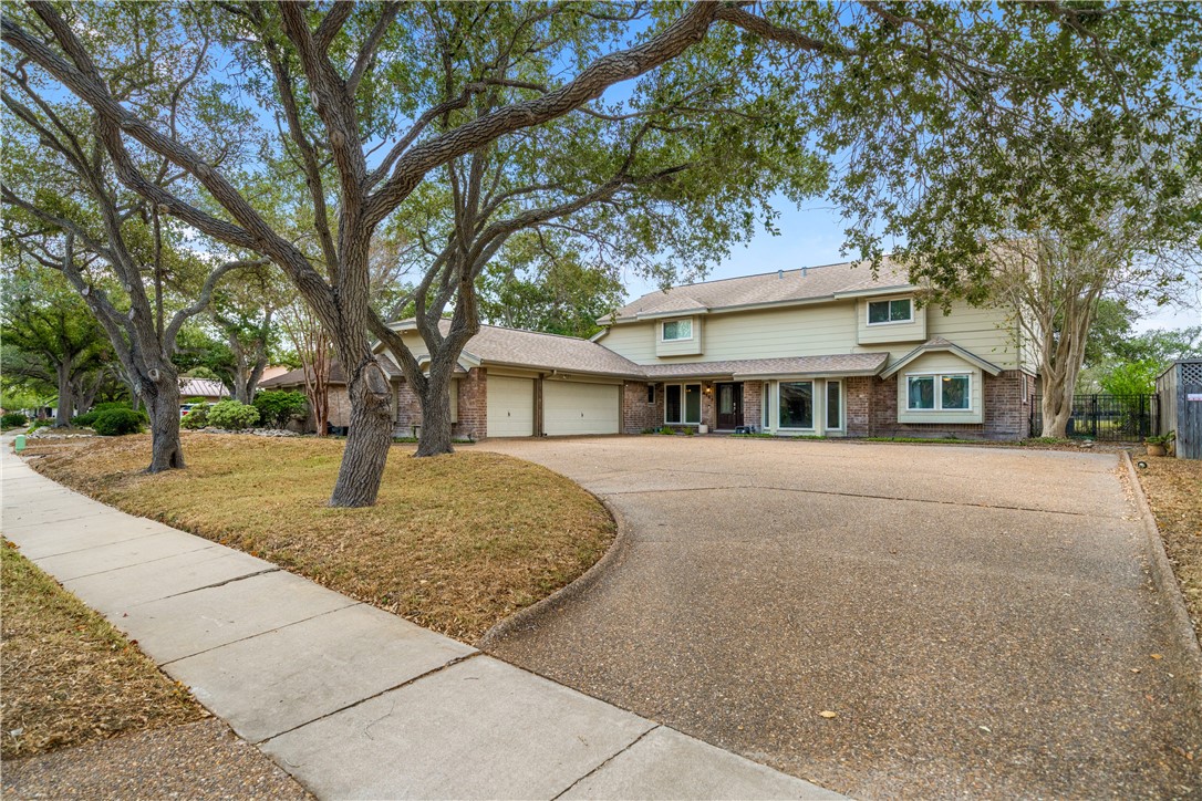 Corpus Christi, Texas, 78413, United States, 5 Bedrooms Bedrooms, ,5 BathroomsBathrooms,Residential,For Sale,1998371