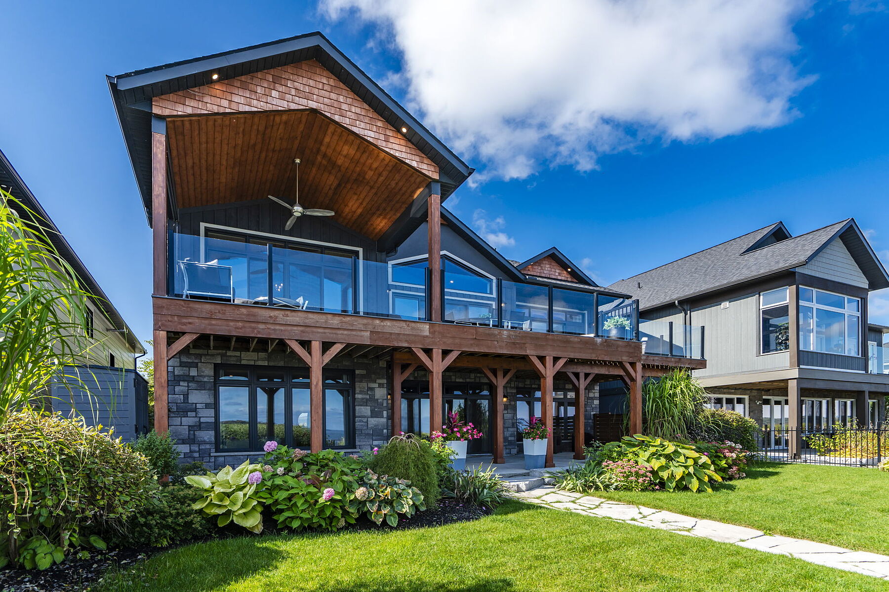  Lakefront Modern Masterpiece - 物件實景