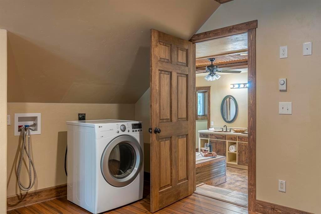 Durango, Colorado, 81301, United States, 3 Bedrooms Bedrooms, ,4 BathroomsBathrooms,Residential,For Sale,1787278