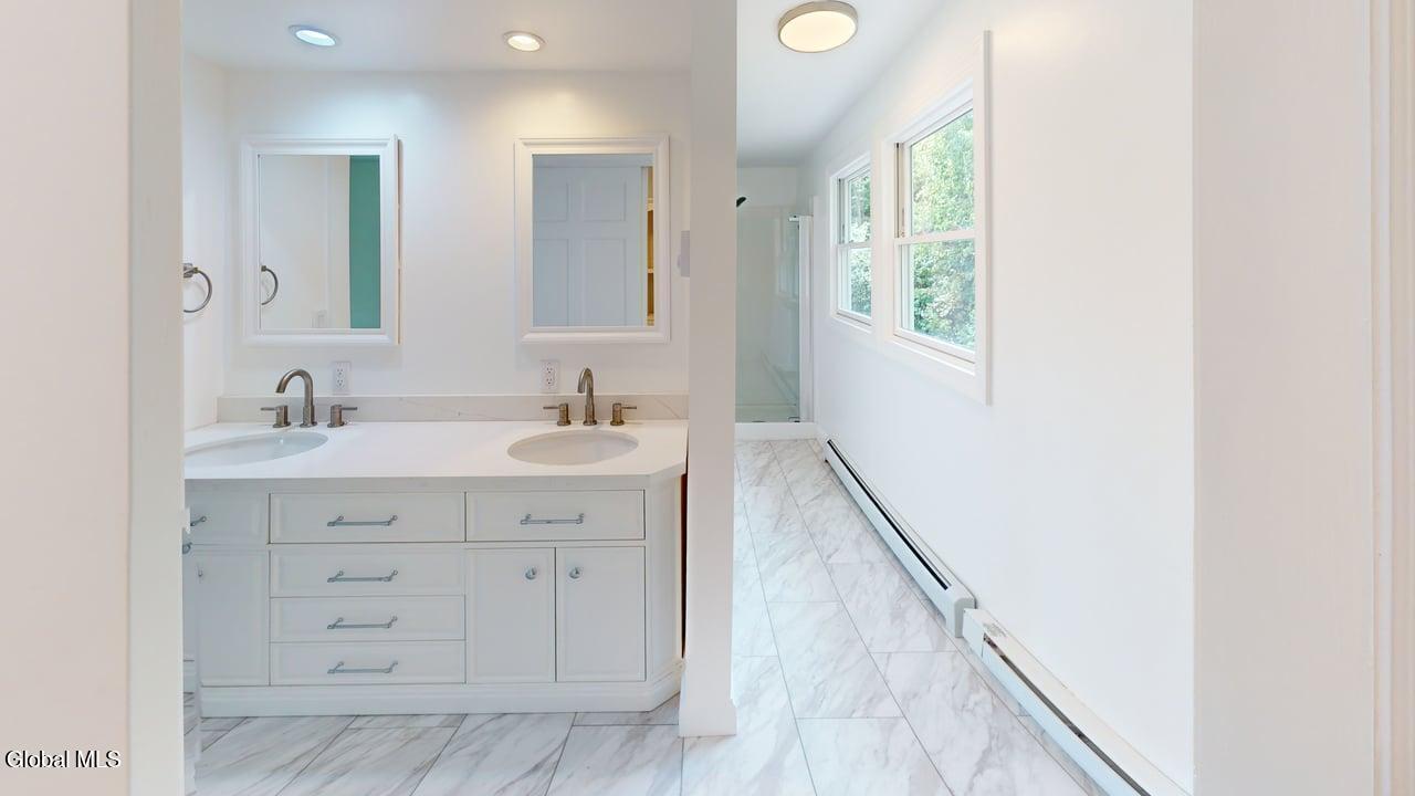 Summit, New York, 12175, United States, 3 Bedrooms Bedrooms, ,4 BathroomsBathrooms,Residential,For Sale,1942619