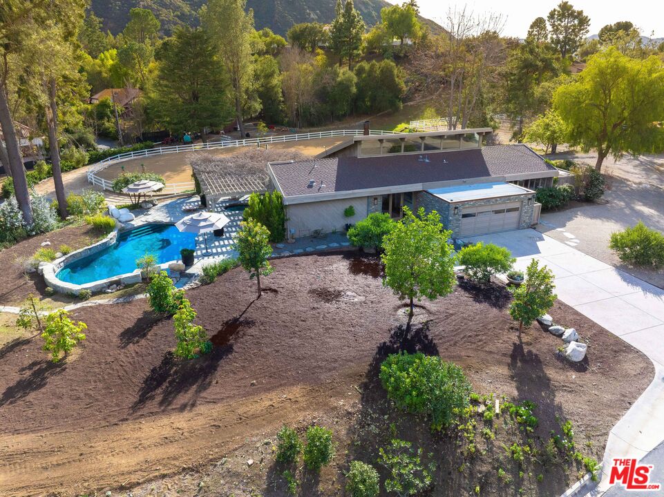 Calabasas, California, 91302, United States, 3 Bedrooms Bedrooms, ,2 BathroomsBathrooms,Residential,For Sale,1723181