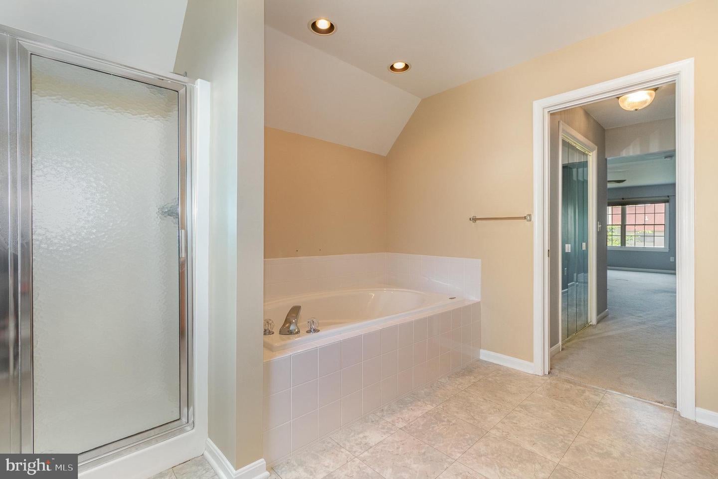 HUMMELSTOWN, Pennsylvania, 17036, United States, 4 Bedrooms Bedrooms, ,3 BathroomsBathrooms,Residential,For Sale,1974344