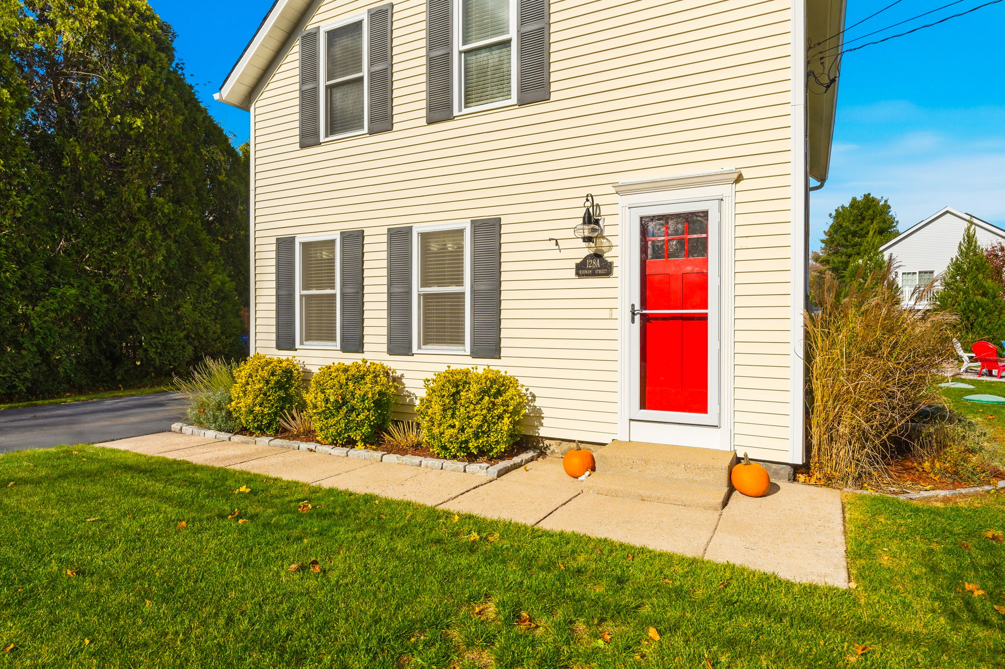 South Kingstown, Rhode Island, 02879, United States, 2 Bedrooms Bedrooms, ,2 BathroomsBathrooms,Residential,For Sale,1994423