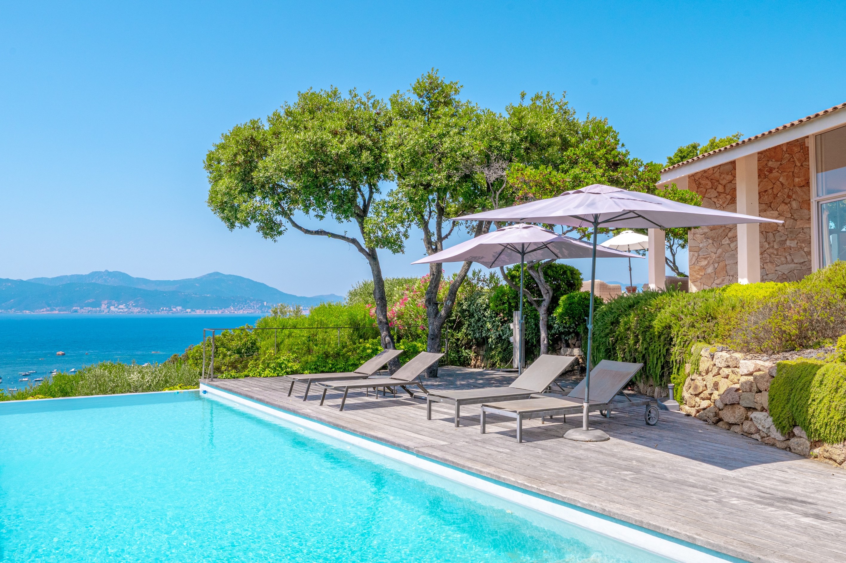  For sale : Luxury villa with pool and panoramic sea view at Isolella - Pietrose… - 物件實景