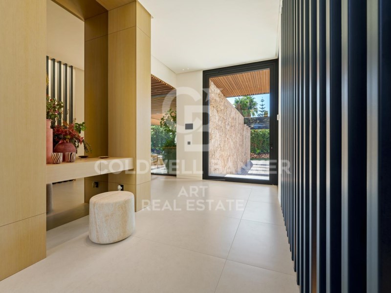 Marbella, Andalusia, ES, 6 Bedrooms Bedrooms, ,7 BathroomsBathrooms,Residential,For Sale,1949933