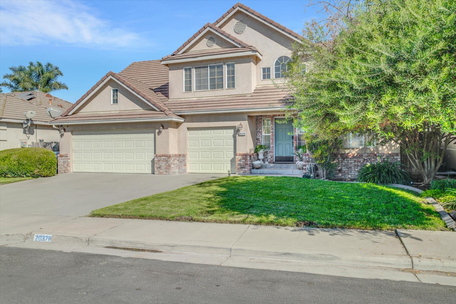 Hilmar, California, 95324, United States, 3 Bedrooms Bedrooms, ,2 BathroomsBathrooms,Residential,For Sale,1975991