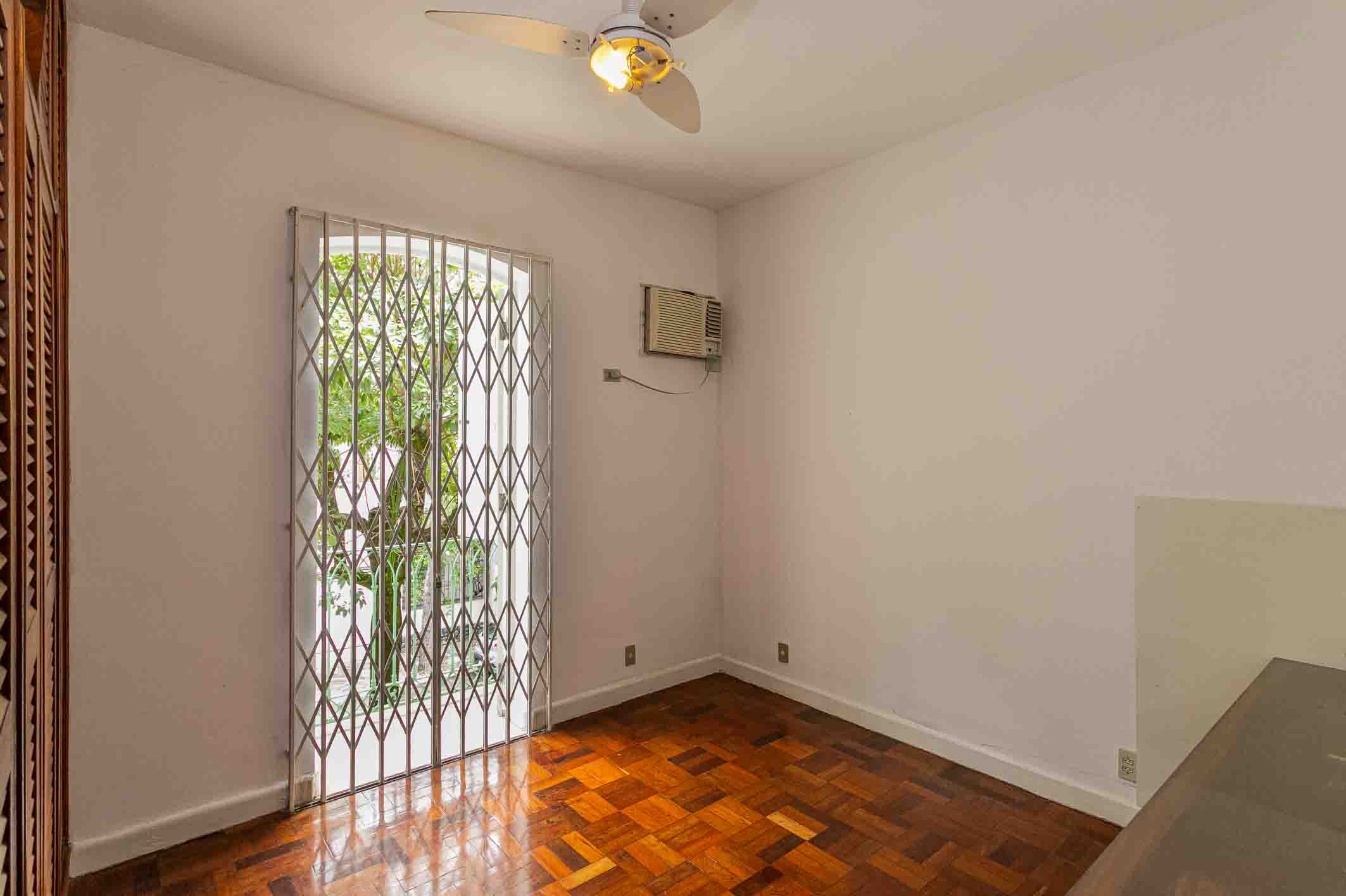  Residence on a quiet street with expansion potential - 物件實景