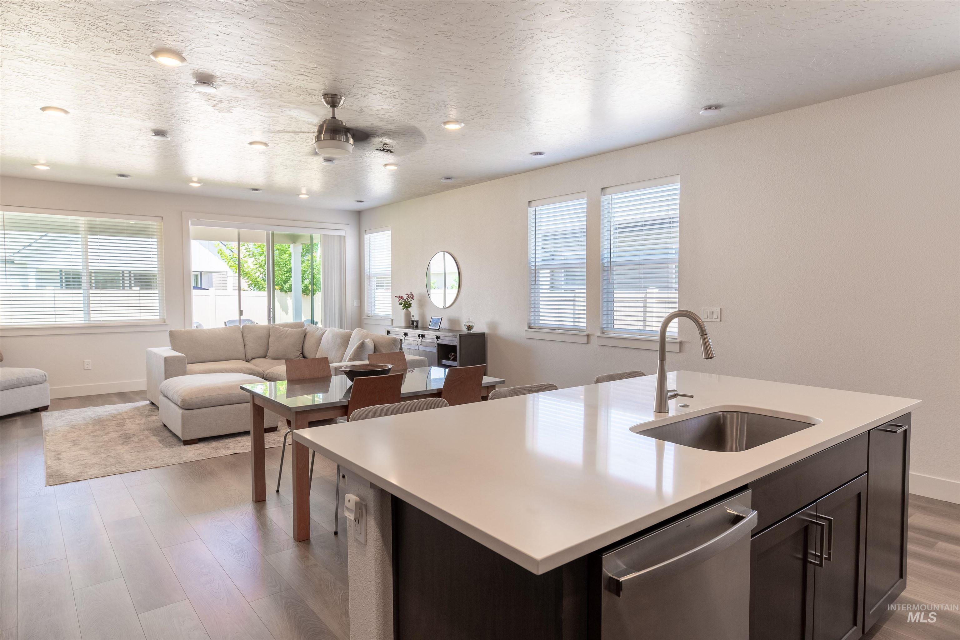 Meridian, Idaho, 83642, United States, 3 Bedrooms Bedrooms, ,Residential,For Sale,1896204
