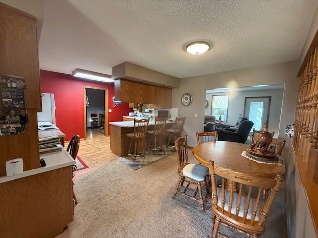 Huntington, Indiana, 46750, United States, 4 Bedrooms Bedrooms, ,3 BathroomsBathrooms,Residential,For Sale,1957366