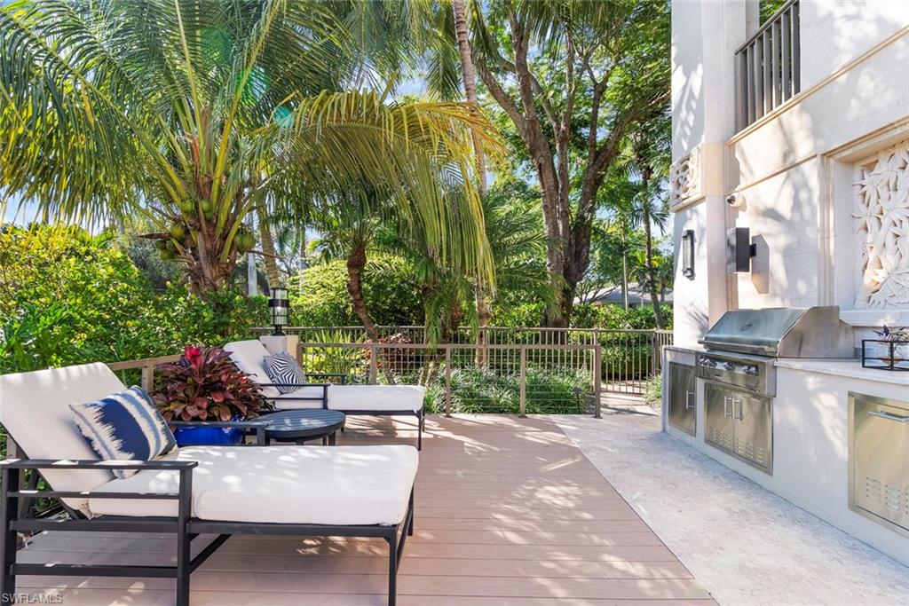 Naples, Florida, 34102, United States, 5 Bedrooms Bedrooms, ,6 BathroomsBathrooms,Residential,For Sale,1993468