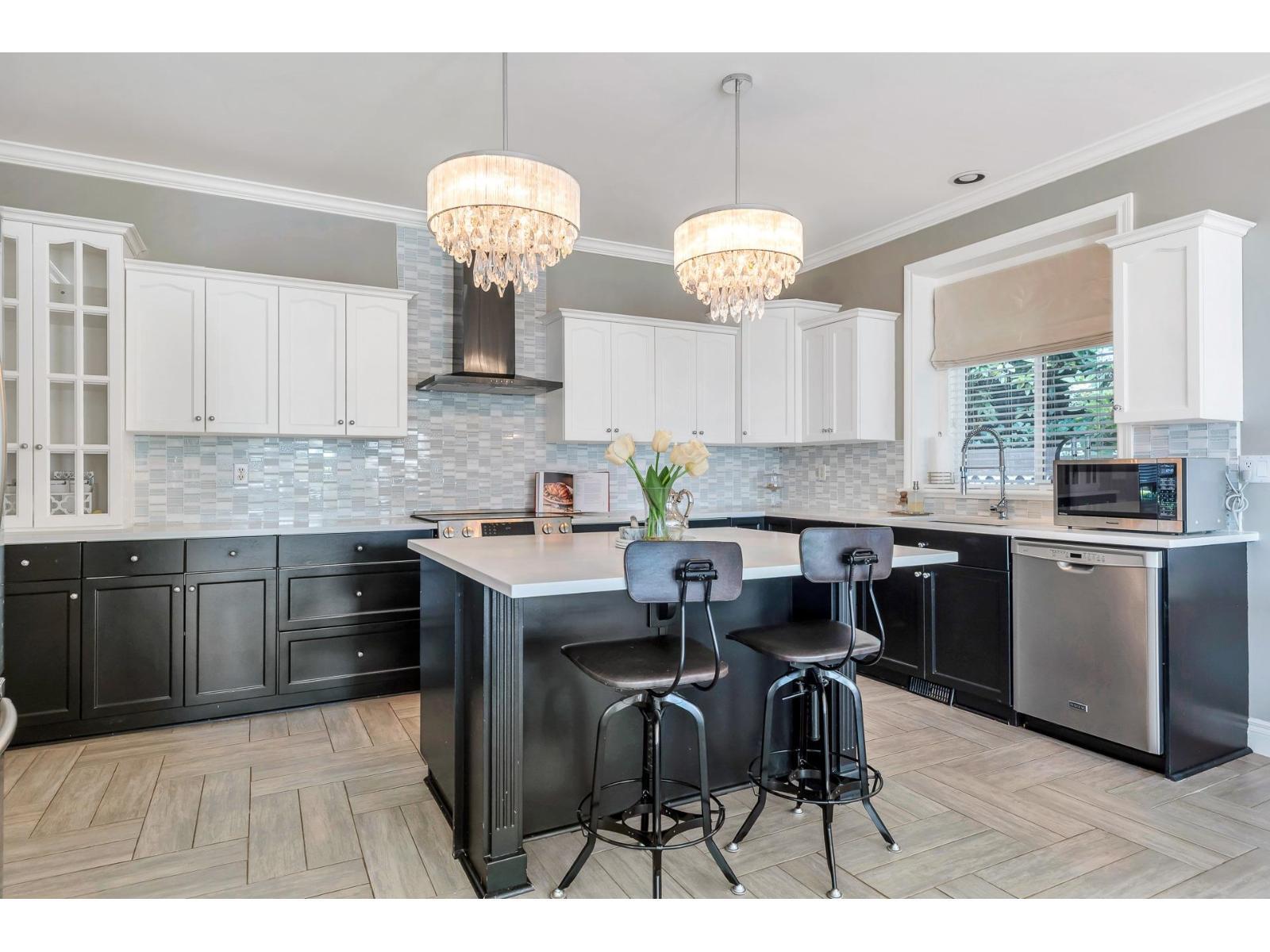 MISSION, British Columbia, V2V 7P7, CA, 4 Bedrooms Bedrooms, ,3 BathroomsBathrooms,Residential,For Sale,1949484