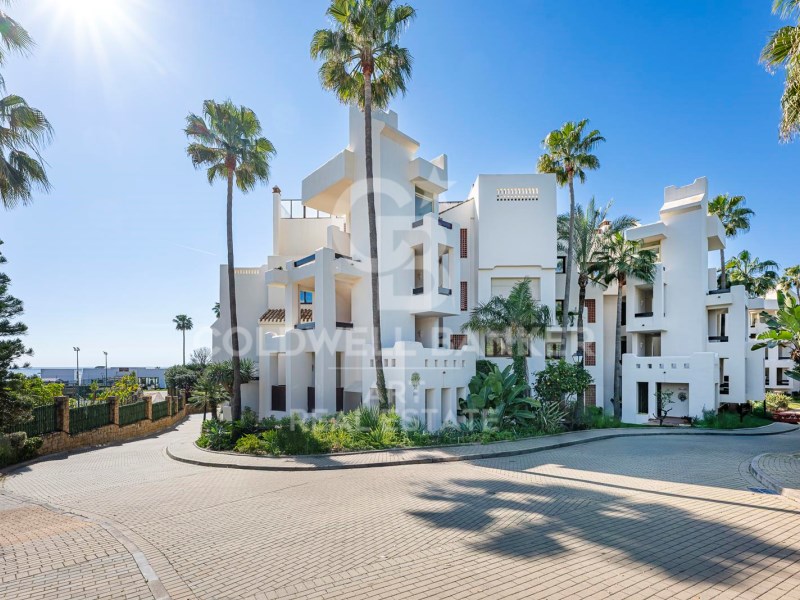 Estepona, Andalusia, ES, 3 Bedrooms Bedrooms, ,Residential,For Sale,1940839