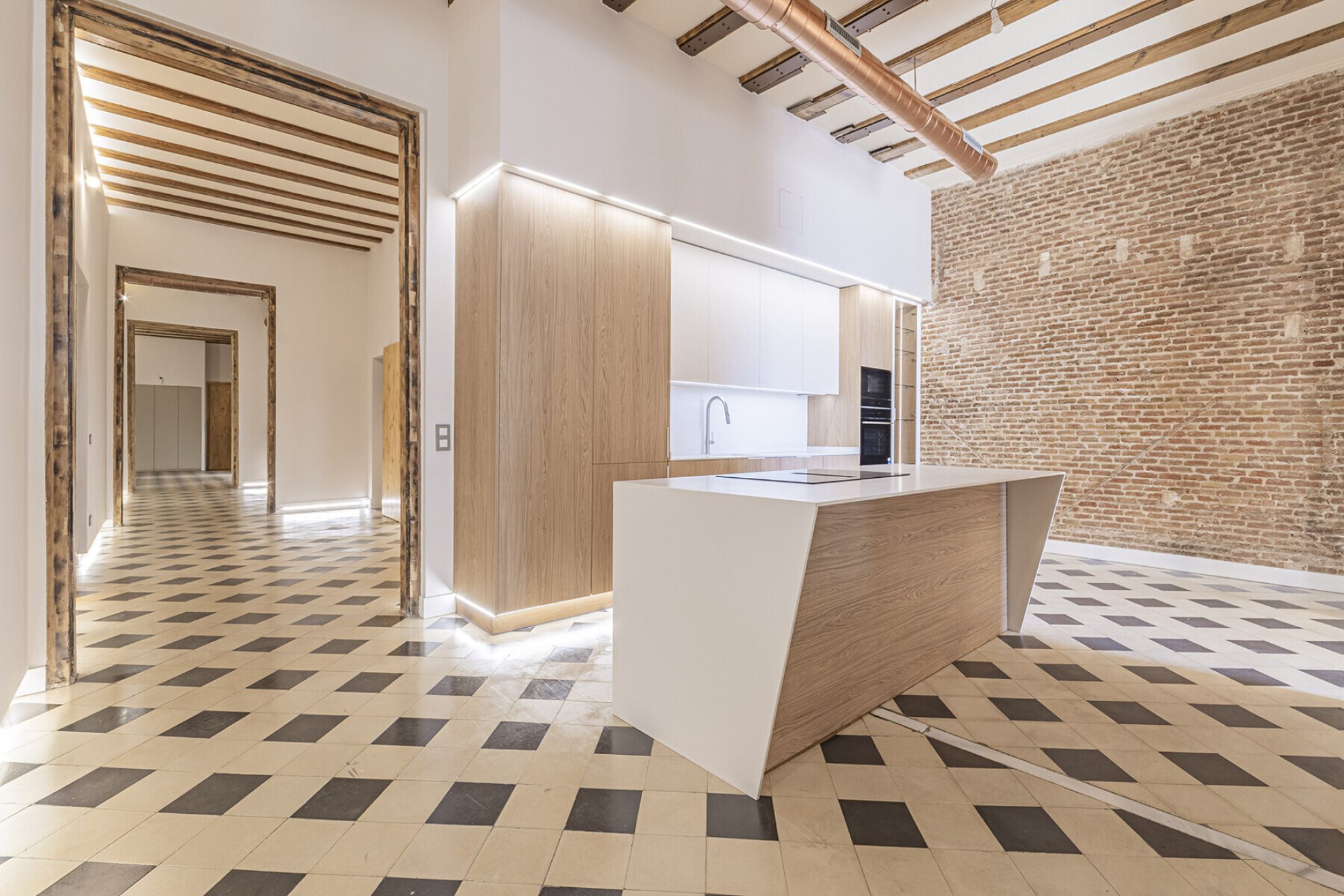  Magnificent, renovated main residence in a historic estate overlooking Port Vell - 物件實景