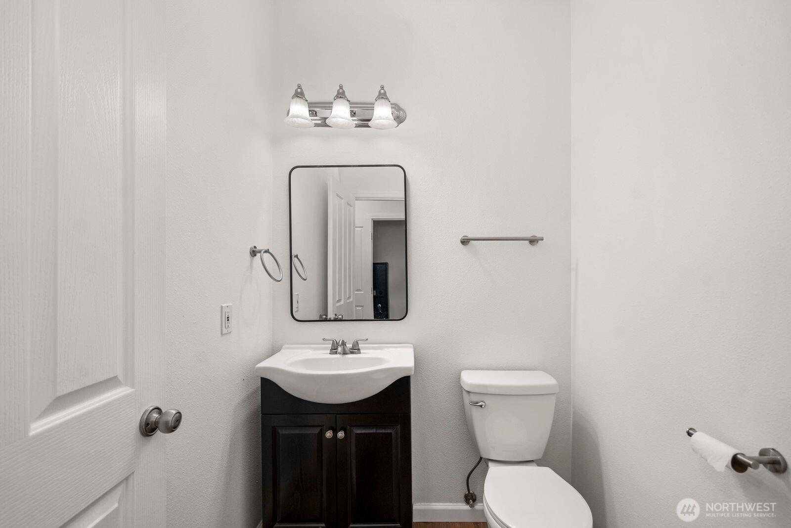 EATONVILLE, Washington, 98328, United States, 4 Bedrooms Bedrooms, ,3 BathroomsBathrooms,Residential,For Sale,1997124