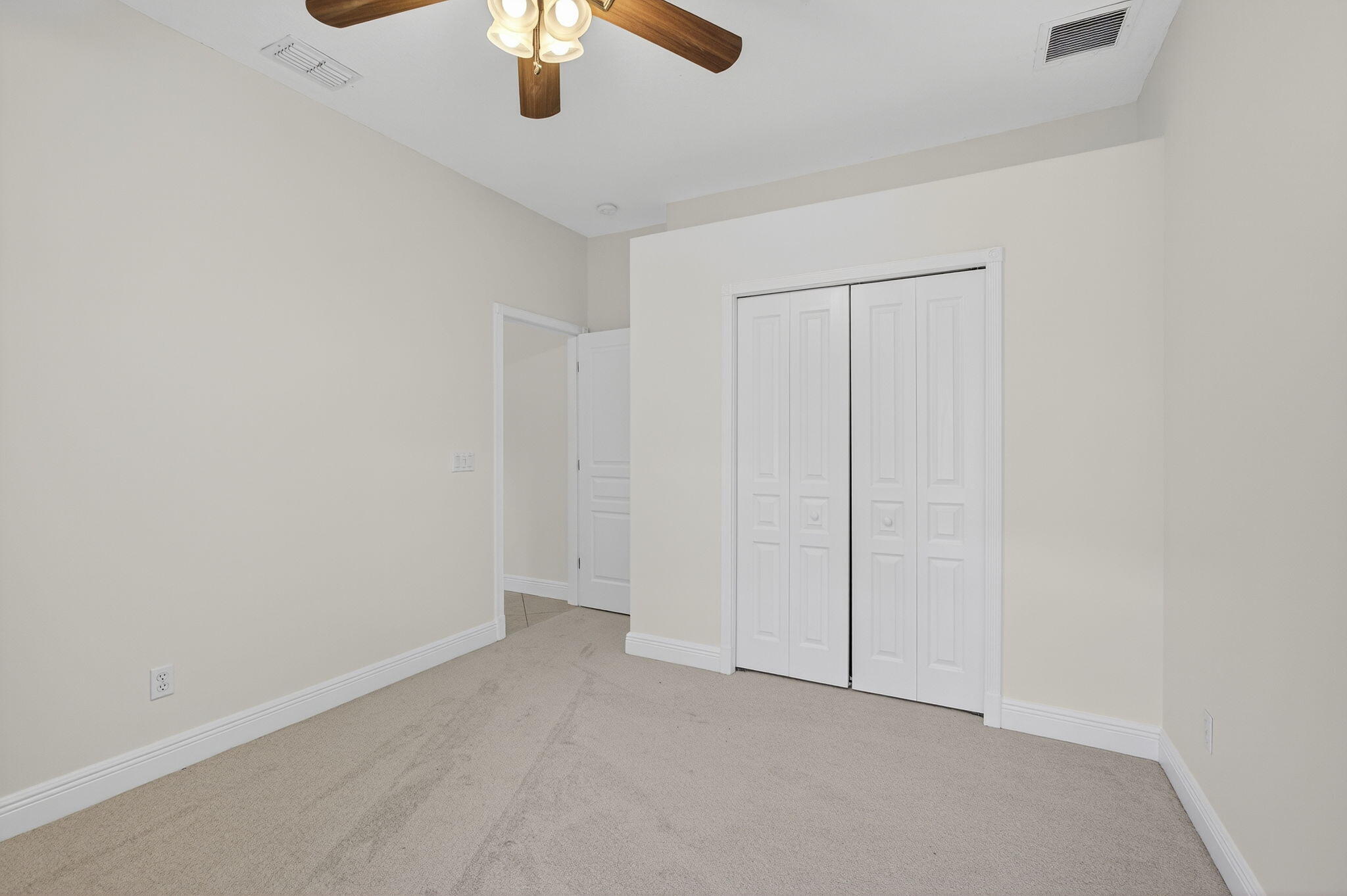 Port Saint Lucie, Florida, 34983, United States, 4 Bedrooms Bedrooms, ,2 BathroomsBathrooms,Residential,For Sale,1959022