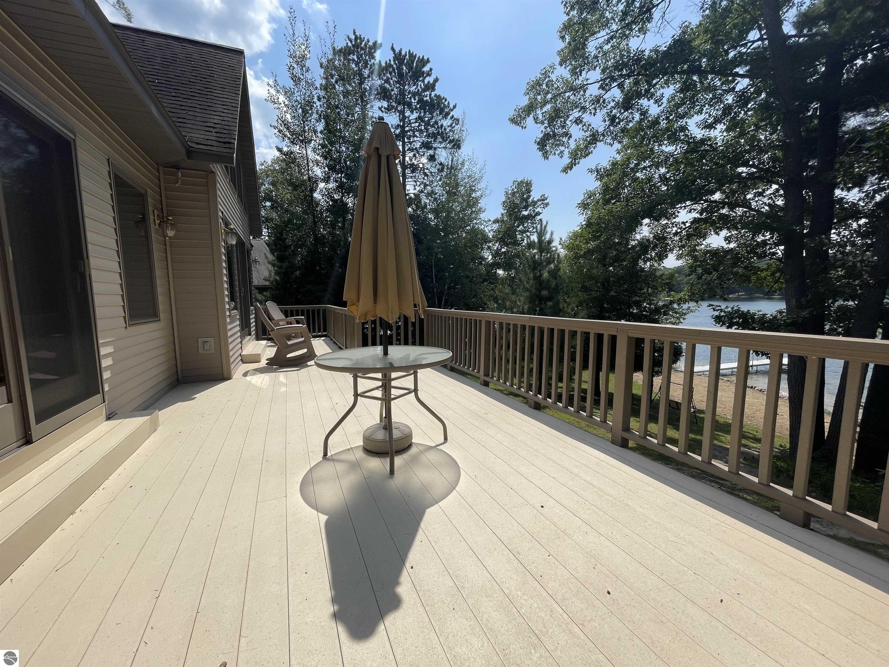 Harrison, Michigan, 48625, United States, 5 Bedrooms Bedrooms, ,4 BathroomsBathrooms,Residential,For Sale,1916275