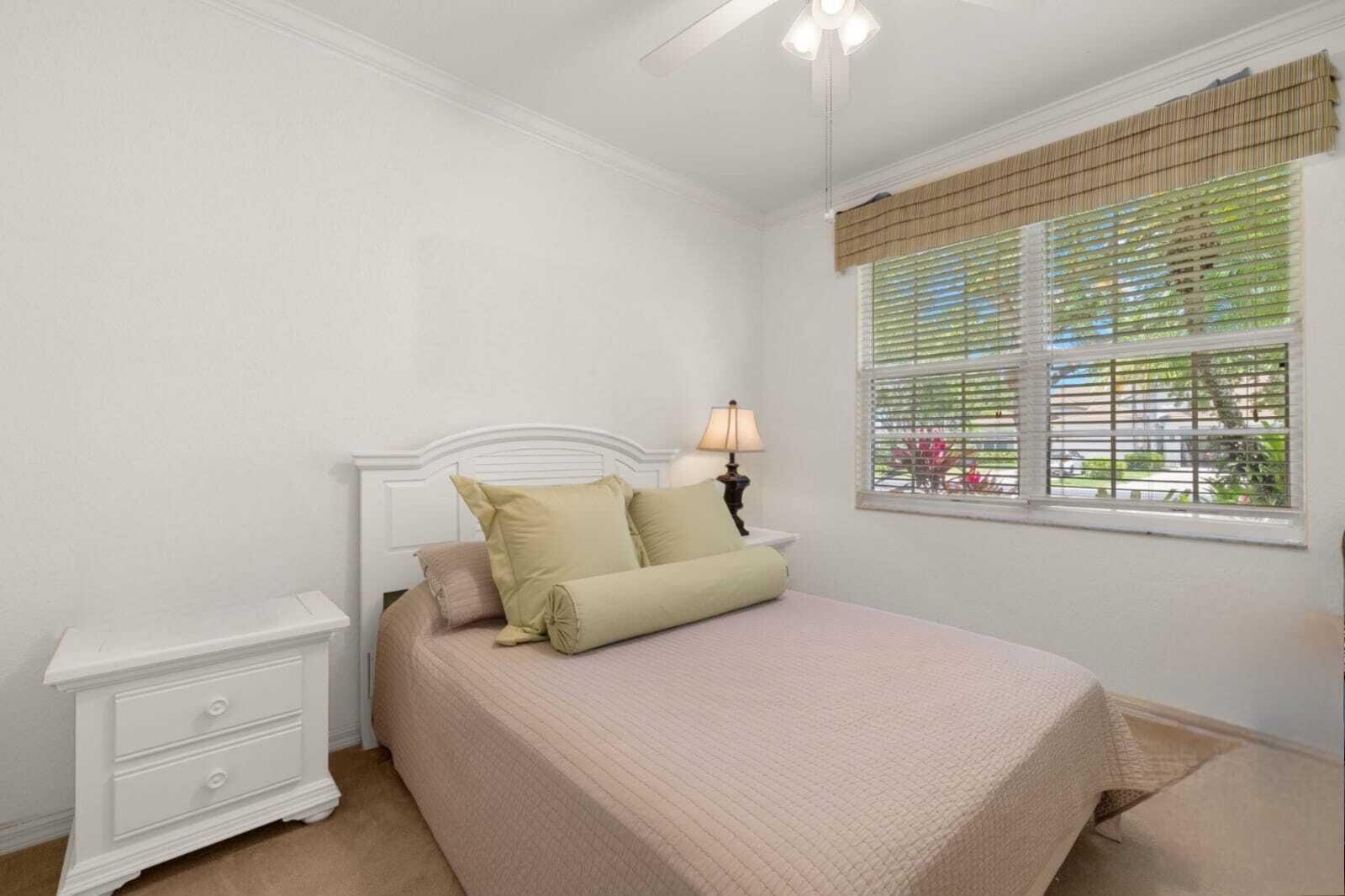 Naples, Florida, 34104, United States, 2 Bedrooms Bedrooms, ,2 BathroomsBathrooms,Residential,For Sale,1990967