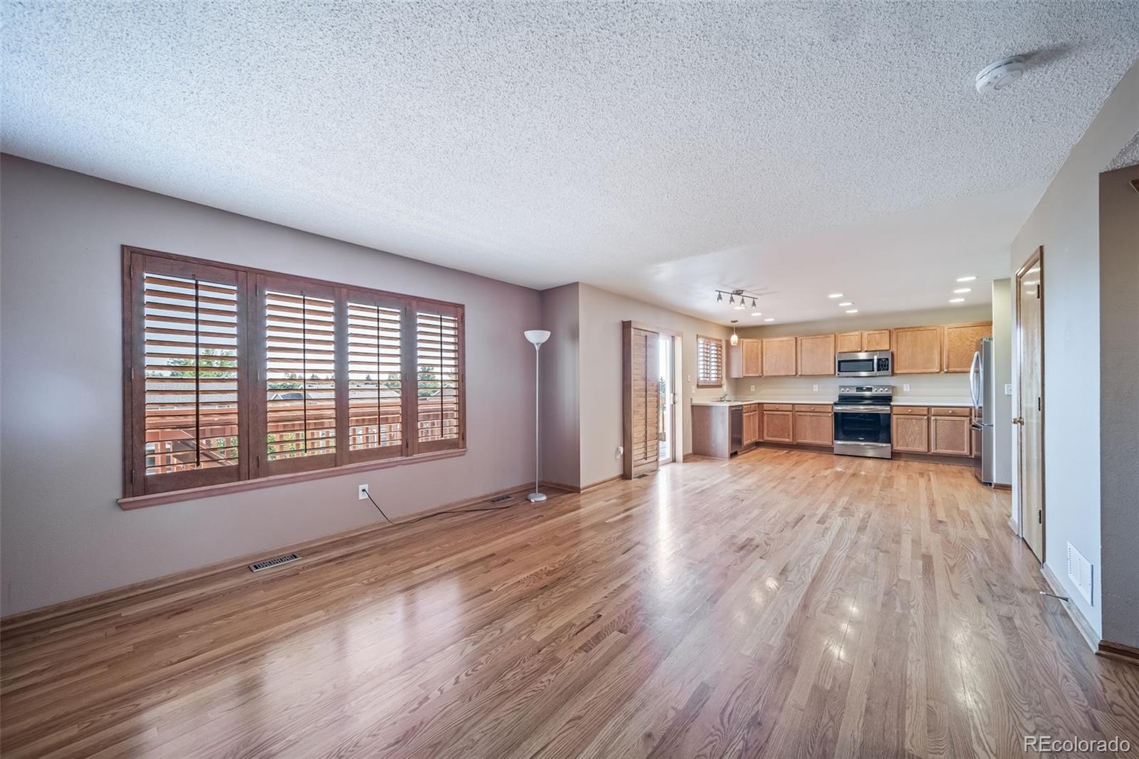 Castle Rock, Colorado, 80104, United States, 3 Bedrooms Bedrooms, ,3 BathroomsBathrooms,Residential,For Sale,1938878