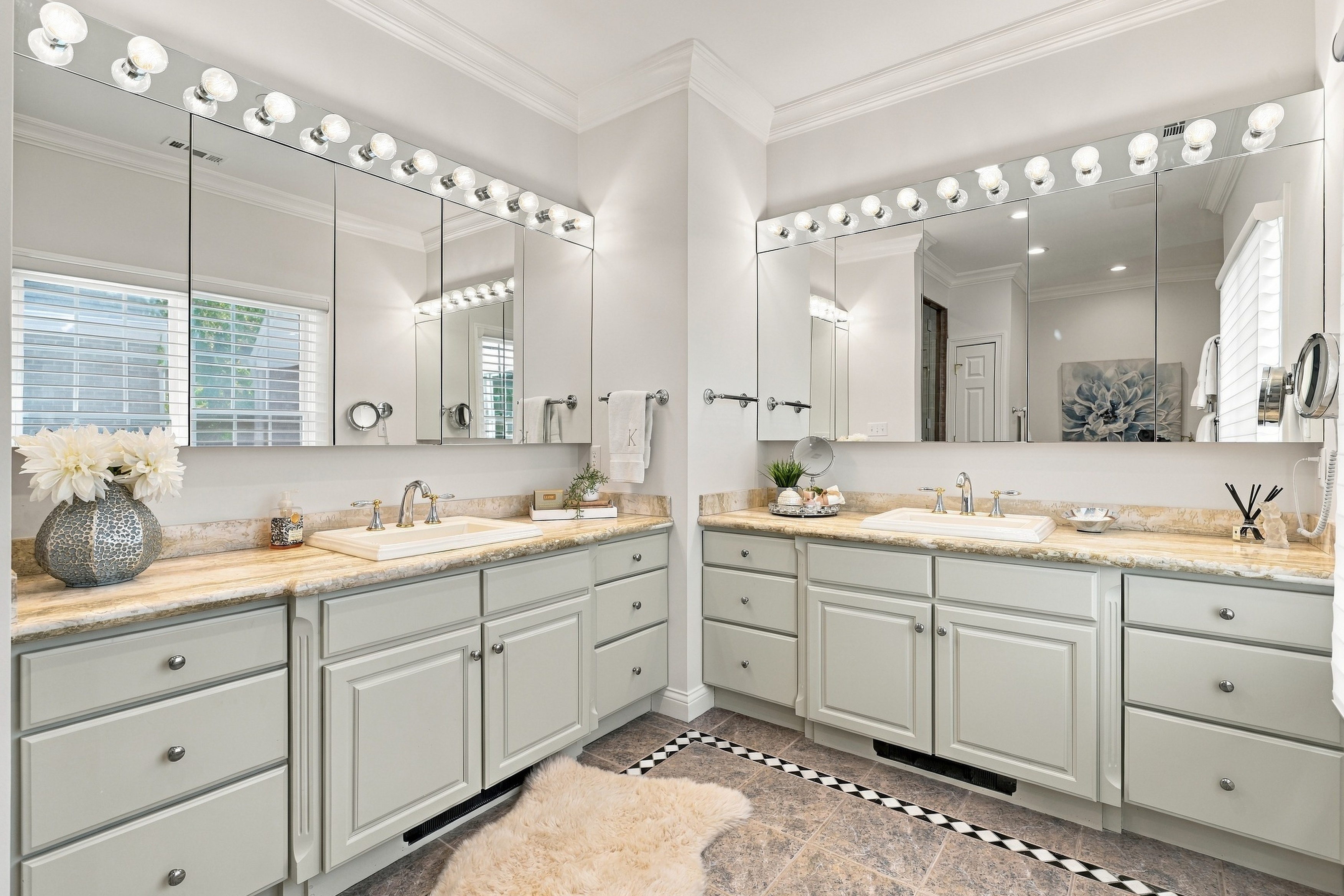  Sophisticated Clayton Home - 物件實景