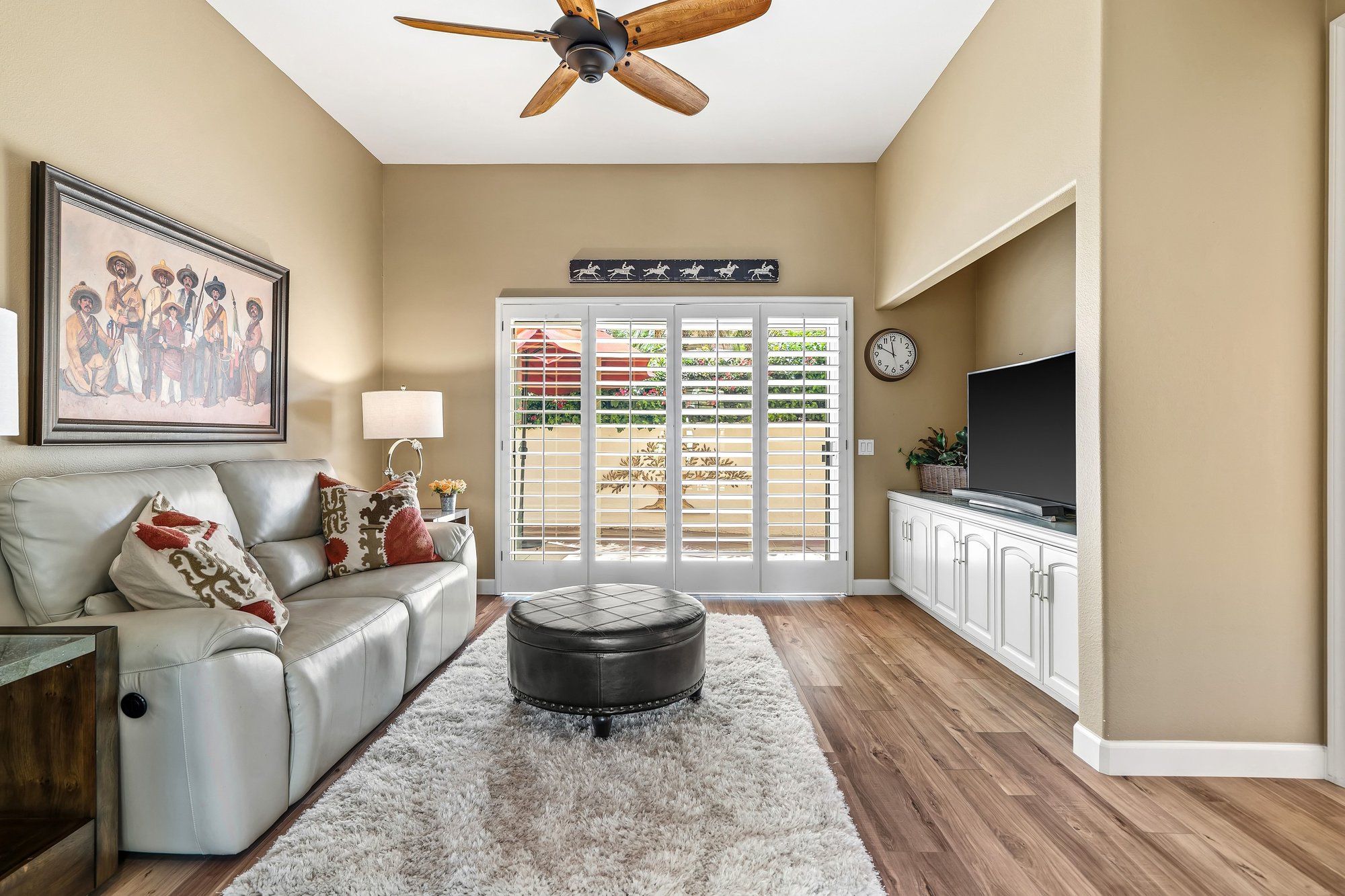  where  desert light meets the water’s edge - 物件實景