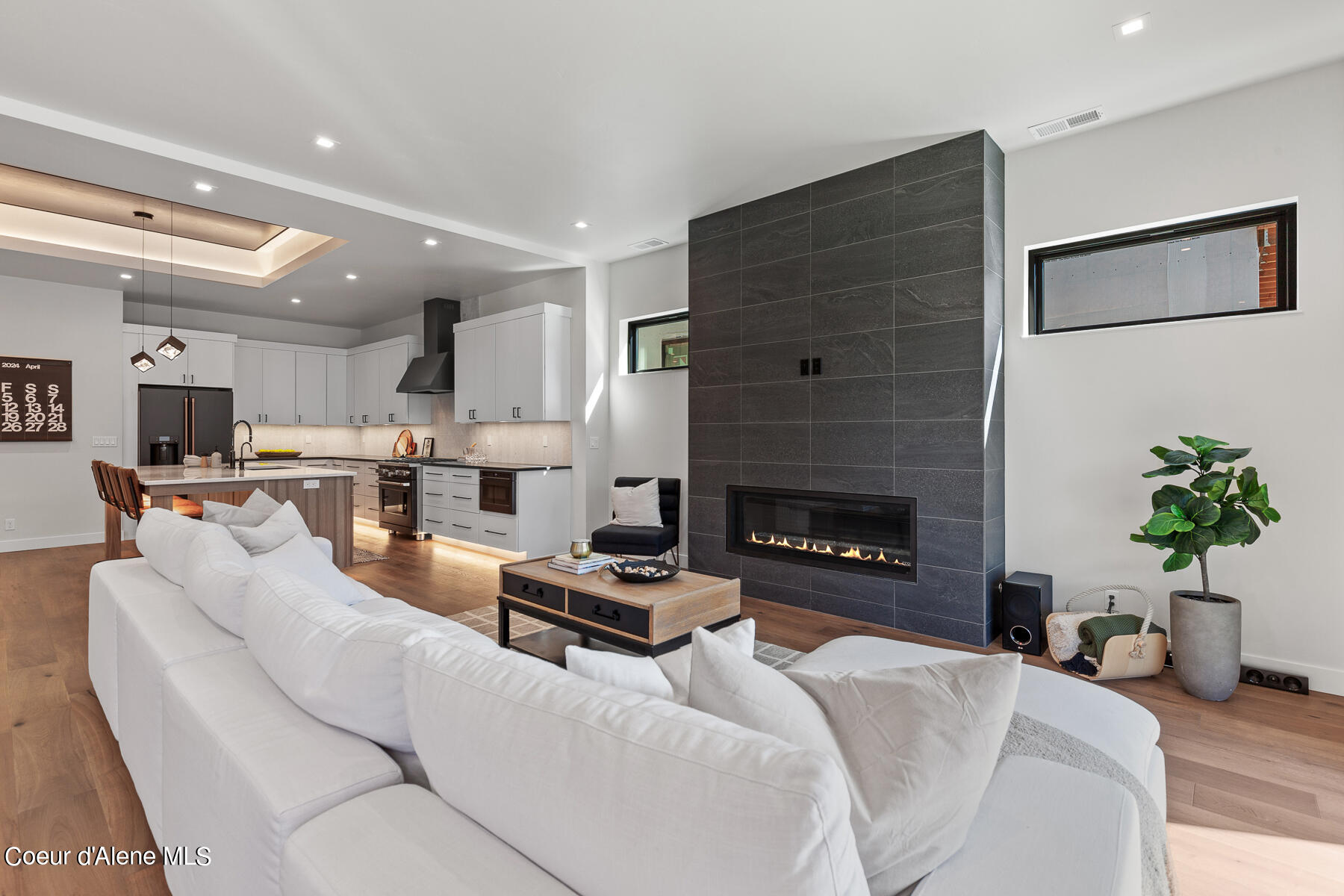 Coeur d'Alene, Idaho, 83814, United States, 3 Bedrooms Bedrooms, ,Residential,For Sale,1985771