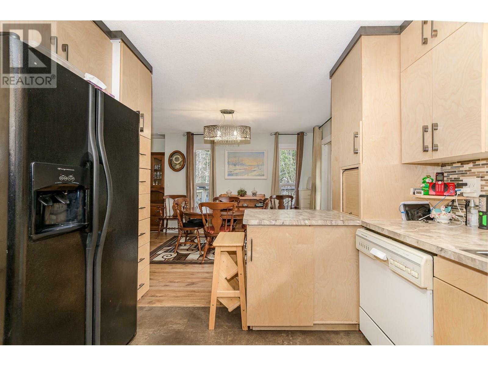 SALMON ARM, British Columbia, V1E 3C2, CA, 5 Bedrooms Bedrooms, ,3 BathroomsBathrooms,Residential,For Sale,1838319