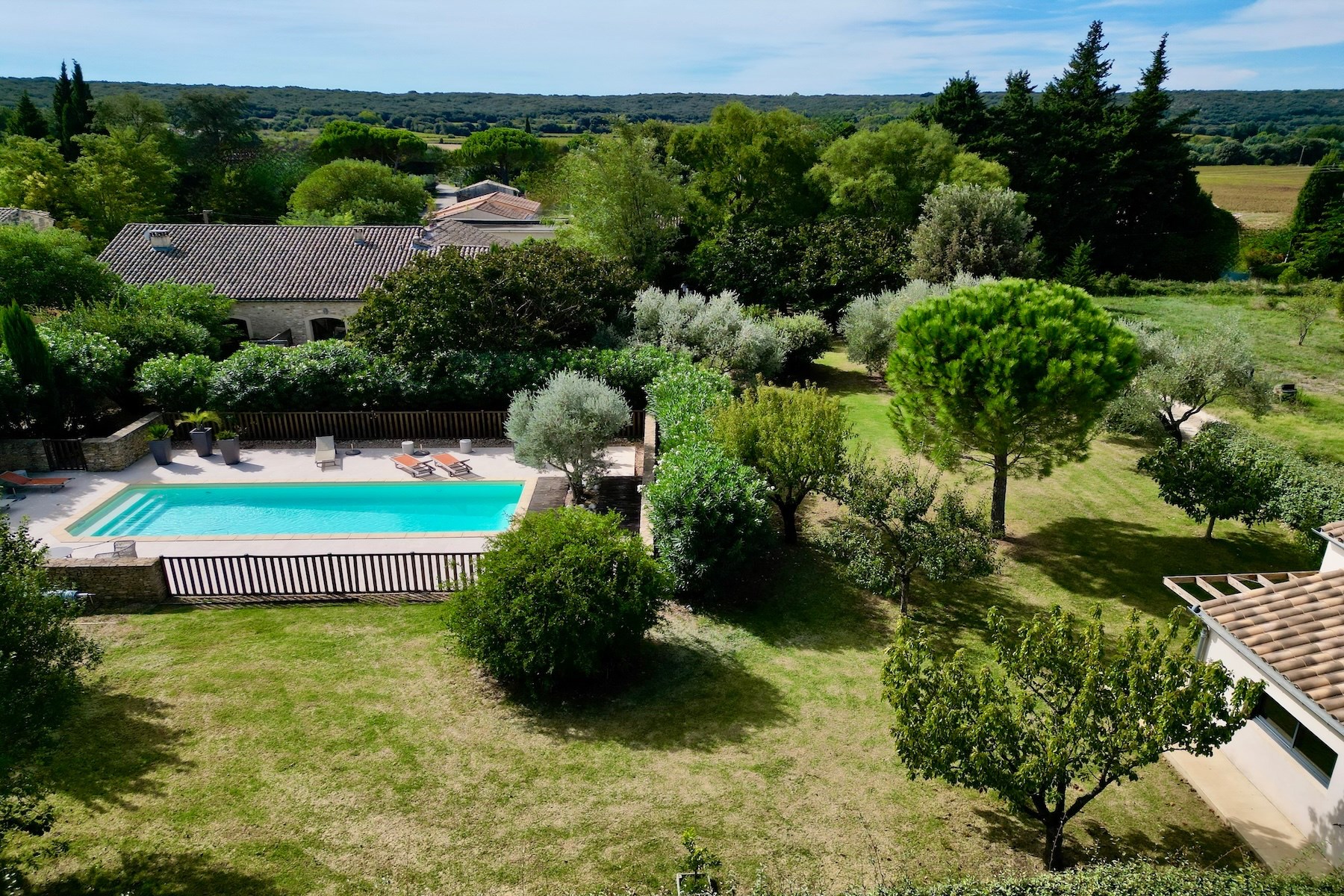  Uzès, 7 km, Beautiful Provençal Property with Independent Guest Suites and Pool - 物件實景