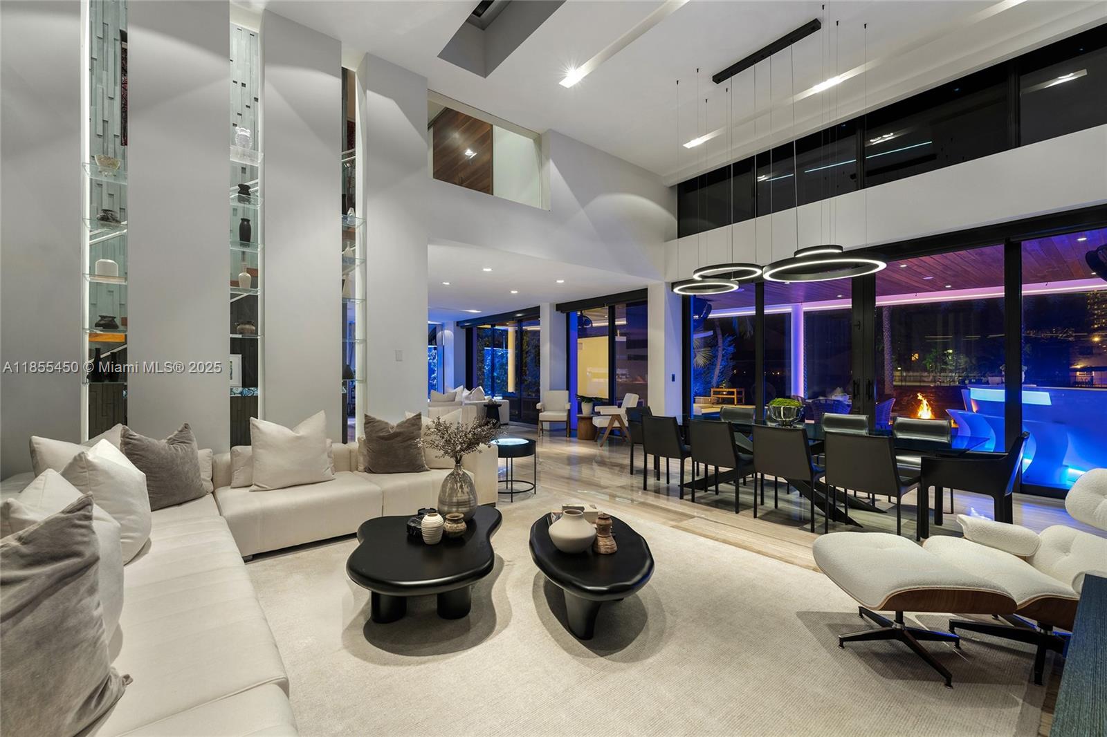 Miami Beach, Florida, 33140, United States, 5 Bedrooms Bedrooms, ,8 BathroomsBathrooms,Residential,For Sale,1918042