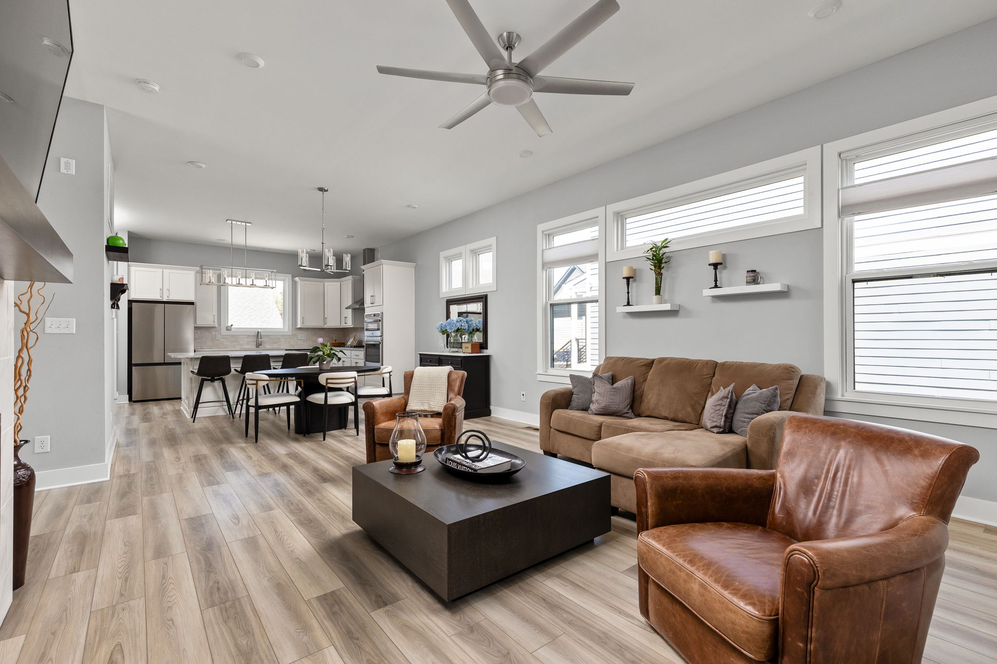  Classic Zionsville 4 Bedroom  Home Filled with Natural Light - 物件實景
