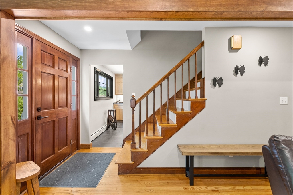 Waltham, Massachusetts, 02451, United States, 4 Bedrooms Bedrooms, ,2 BathroomsBathrooms,Residential,For Sale,1914074