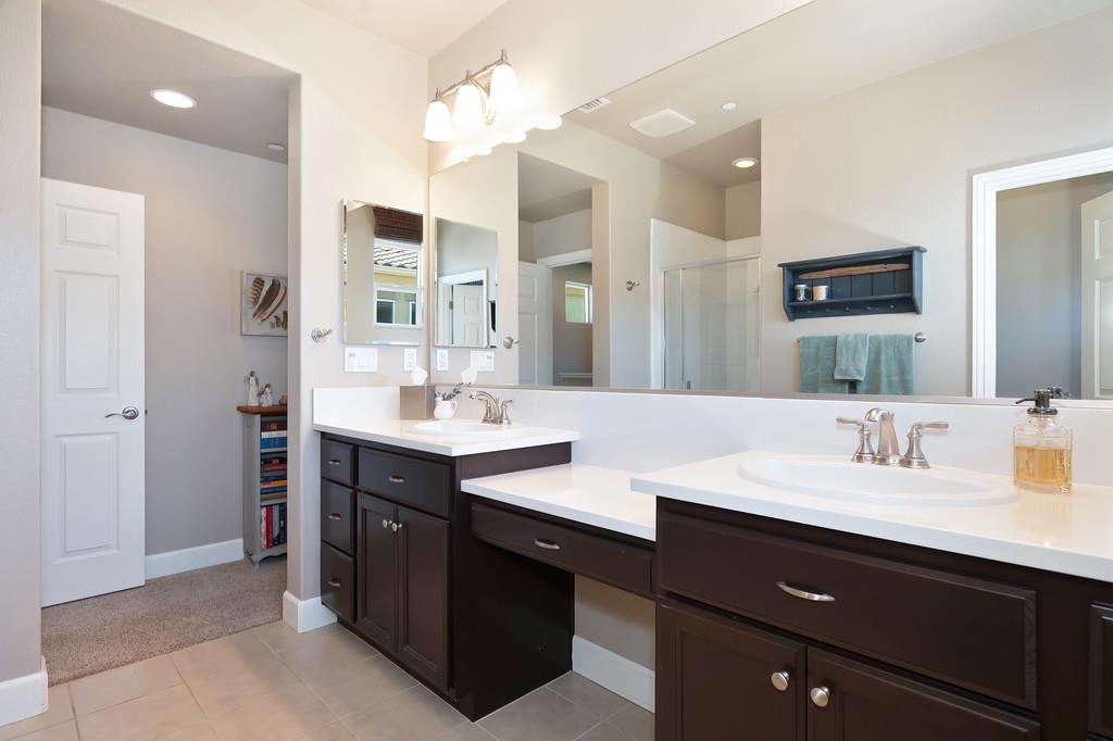Folsom, California, 95630, United States, 2 Bedrooms Bedrooms, ,3 BathroomsBathrooms,Residential,For Sale,1917573