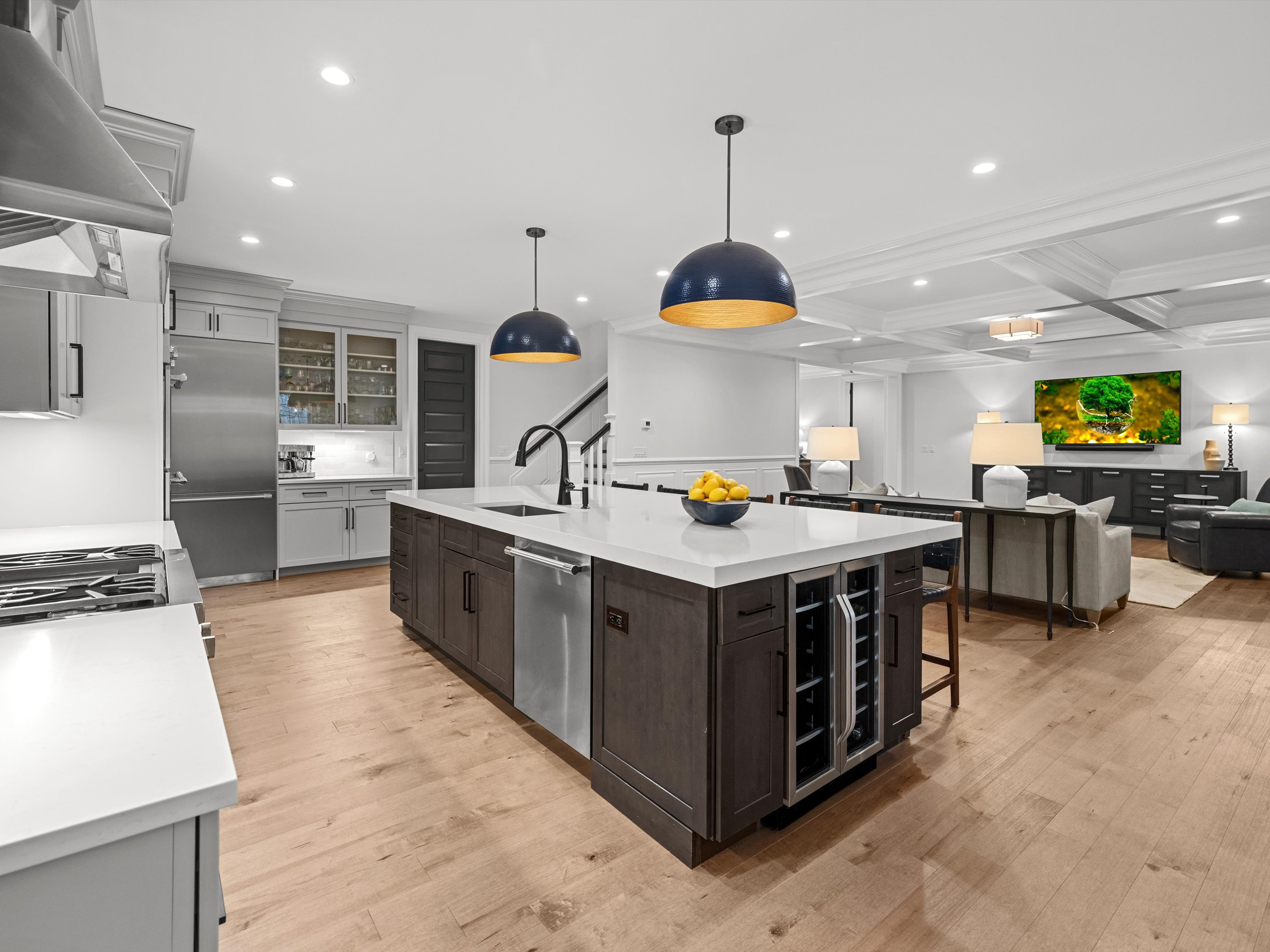  Warm, Welcoming, and Built to Impress—Custom Craftsman in a Premier Setting - 物件實景