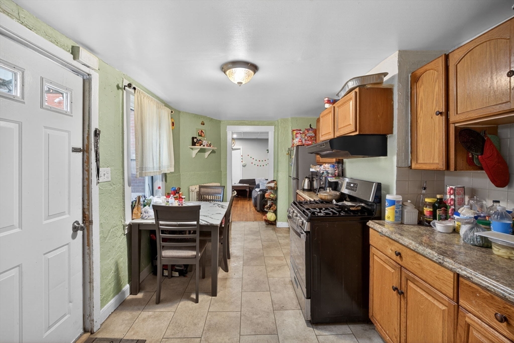 Boston, Massachusetts, 02128, United States, 8 Bedrooms Bedrooms, ,2 BathroomsBathrooms,Residential,For Sale,2040456