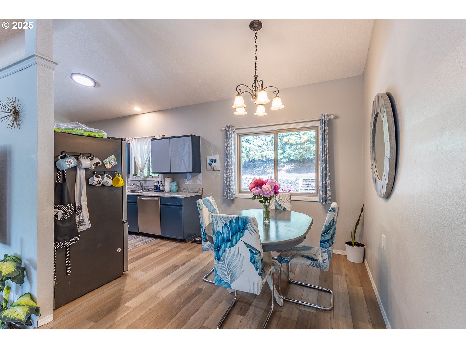 Vancouver, Washington, 98663, United States, 4 Bedrooms Bedrooms, ,2 BathroomsBathrooms,Residential,For Sale,1848237