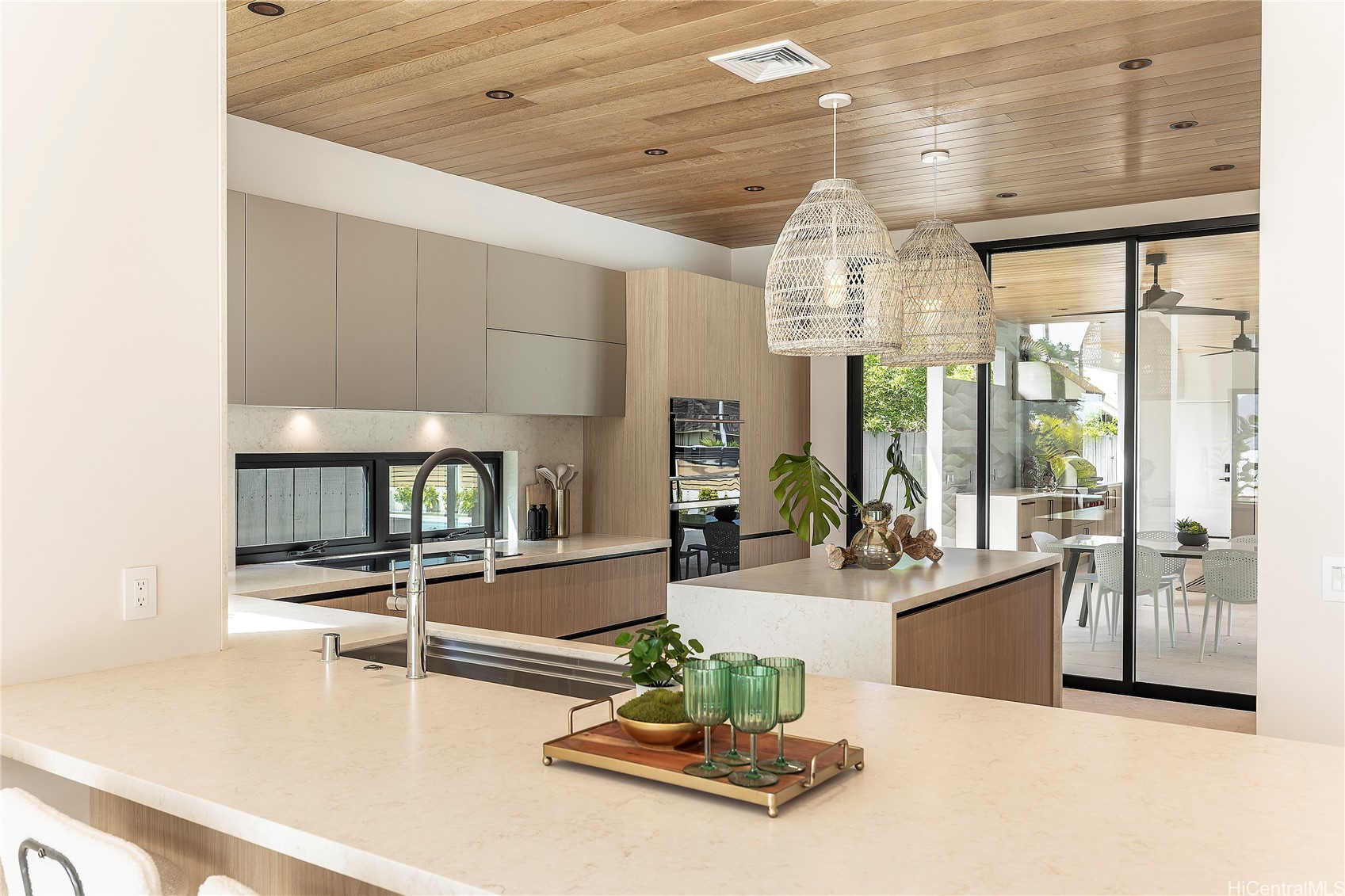 Honolulu, Hawaii, 96821, United States, 4 Bedrooms Bedrooms, ,4 BathroomsBathrooms,Residential,For Sale,1942142