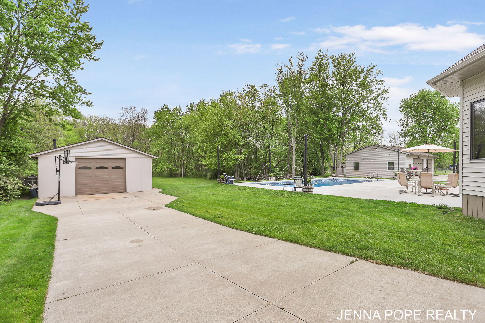 Marne, Michigan, 49435, United States, 3 Bedrooms Bedrooms, ,2 BathroomsBathrooms,Residential,For Sale,1826761