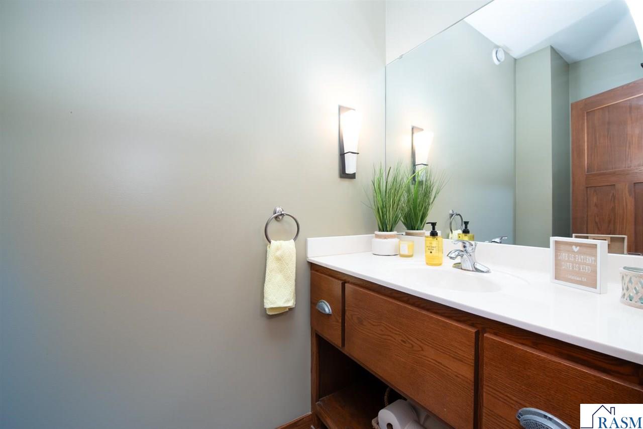 Le Center, Minnesota, 56057, United States, 4 Bedrooms Bedrooms, ,3 BathroomsBathrooms,Residential,For Sale,2011720