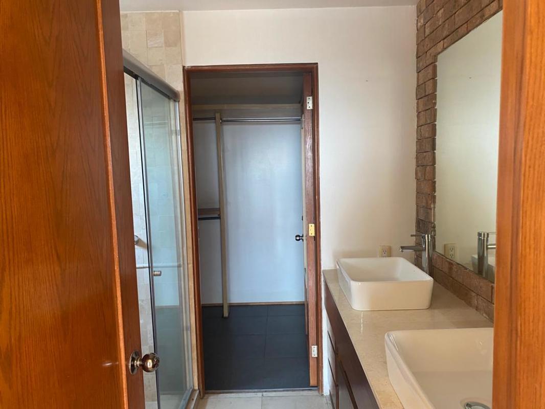 Paseo de la Reforma, Miguel Hidalgo, Ciudad de México, 11910, Mexico, 3 Bedrooms Bedrooms, ,2 BathroomsBathrooms,Residential,For Sale,Paseo de la Reforma,1443555